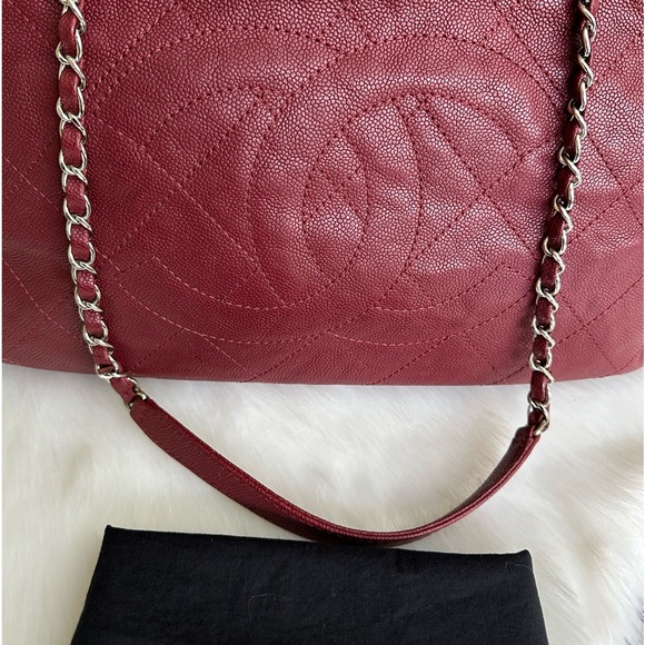 Auth CC Caviar Tote Bag - Picture 3 of 17